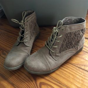 Brown bootie